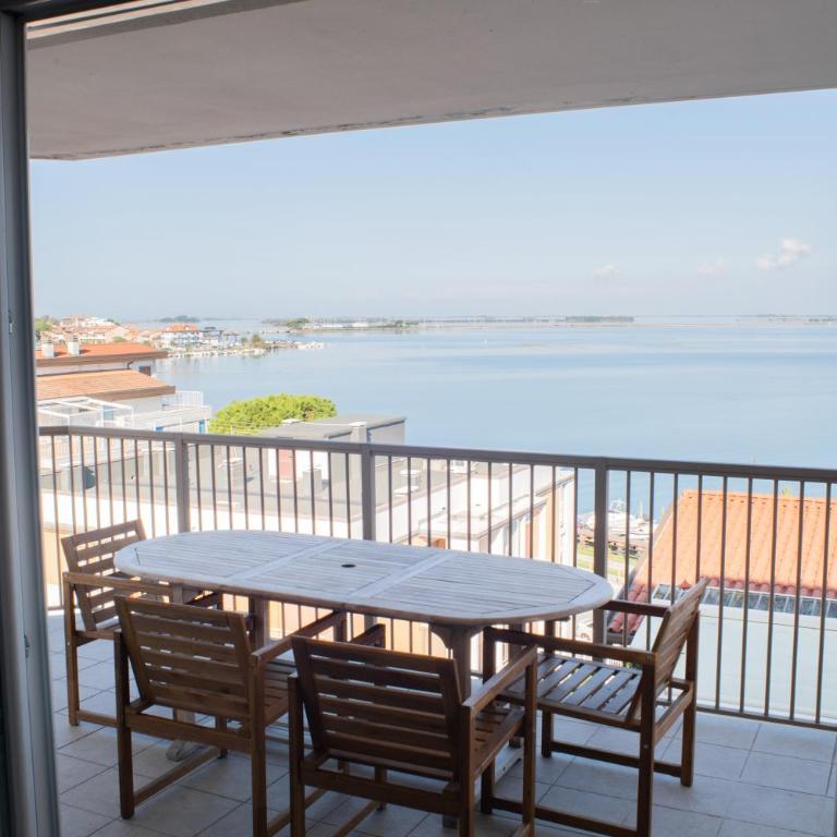 Hotel Eldorado, Depandance & Apartments - Two-Bedroom Apartment on 2 levels with Lagoon View - 2