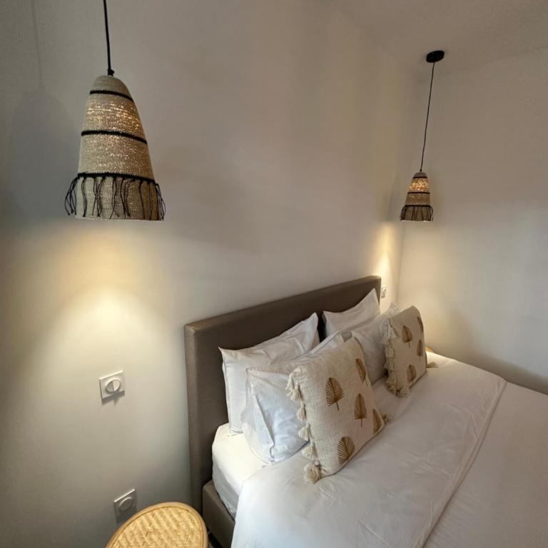 27 côté remparts - Chambre Lit King-Size Deluxe - 31