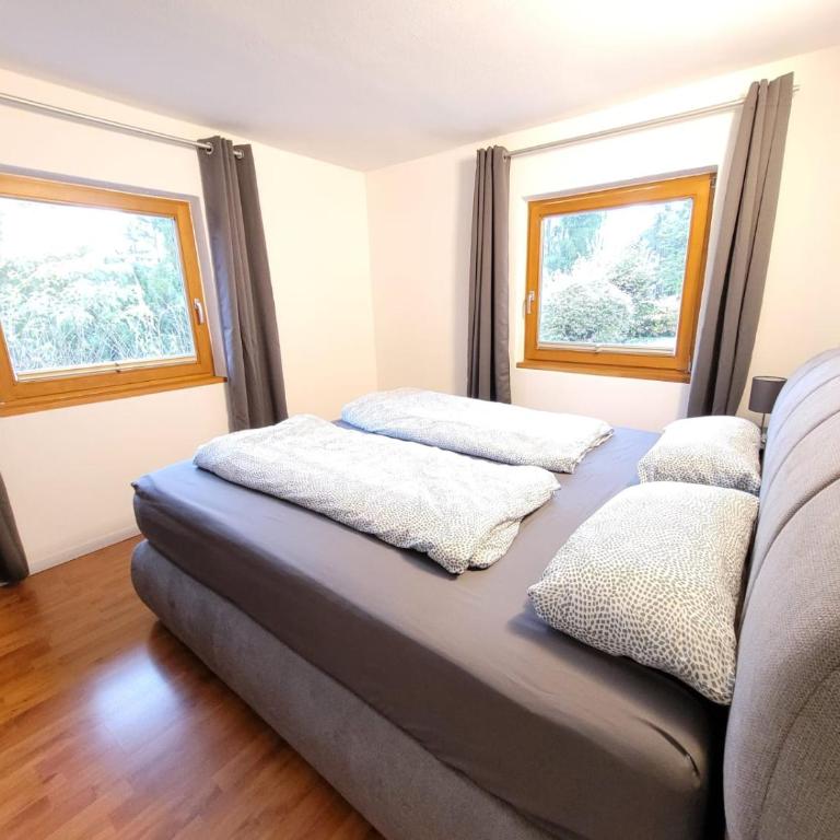das.arnolds | Whirlpool | Pool | Bergblick - Apartment mit Blick auf die Berge - 10