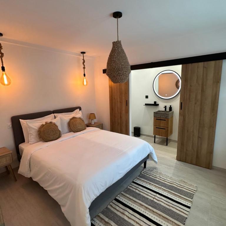 27 côté remparts - Chambre Double Supérieure - 29