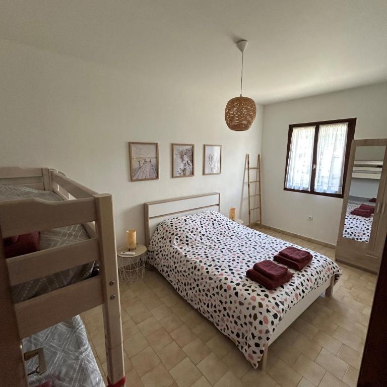 Les 4 cyprès - Maison 3 Chambres - 5
