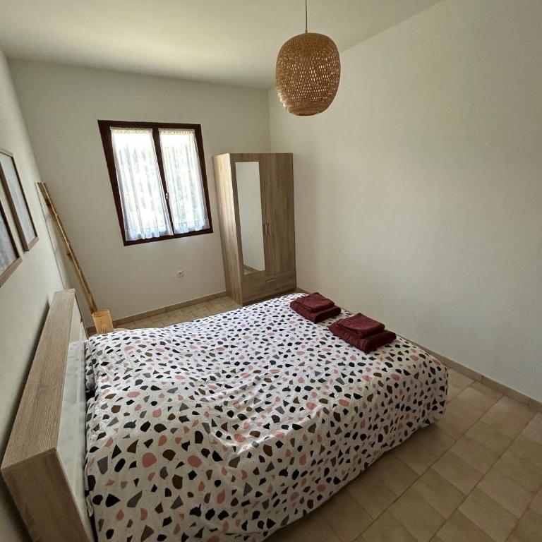 Les 4 cyprès - Maison 3 Chambres - 14