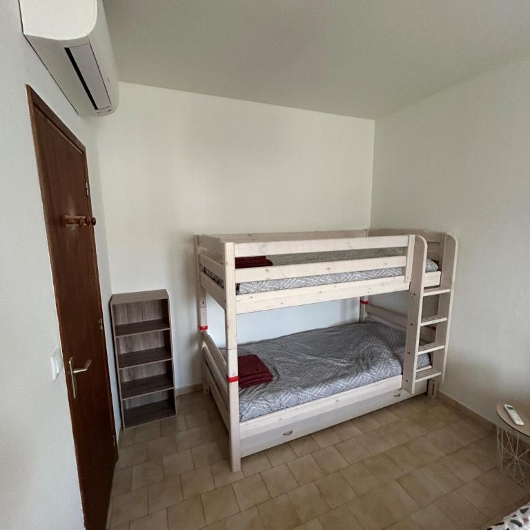 Les 4 cyprès - Maison 3 Chambres - 13