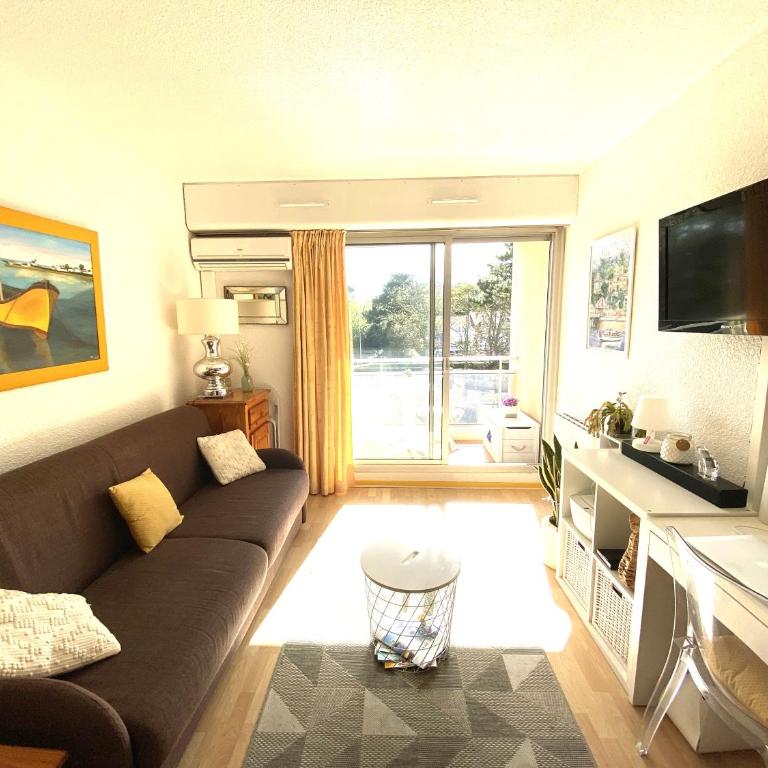T2 Moulleau centre parking, clim, wifi,C229 - Classic One-Bedroom Apartment with King Bed - 6