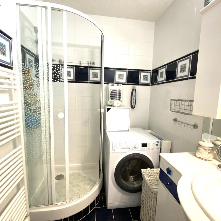T2 Moulleau centre parking, clim, wifi,C229 - Classic One-Bedroom Apartment with King Bed - 12