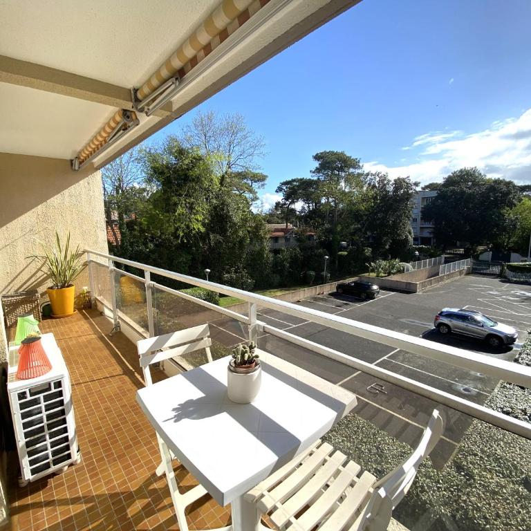 T2 Moulleau centre parking, clim, wifi,C229 - Classic One-Bedroom Apartment with King Bed - 4