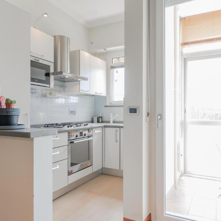 La finestra sulla mole - One-Bedroom Apartment with Balcony - 26