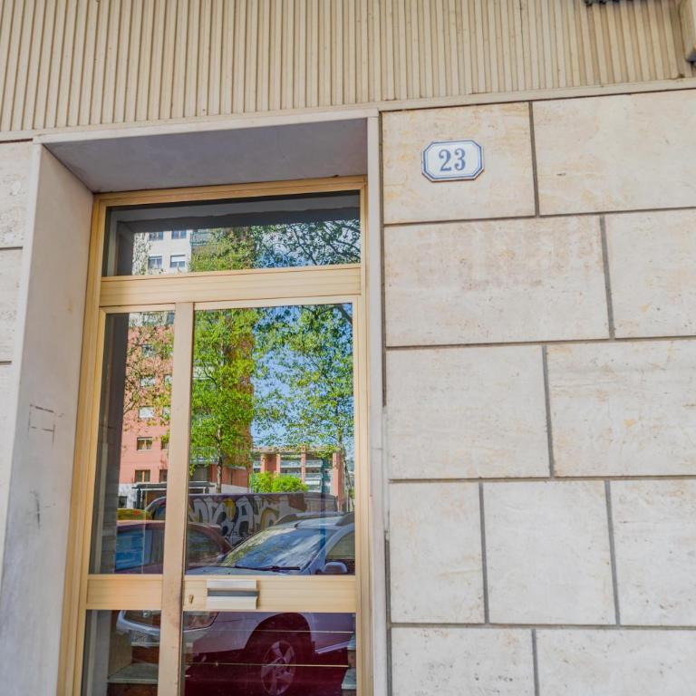La finestra sulla mole - One-Bedroom Apartment with Balcony - 46