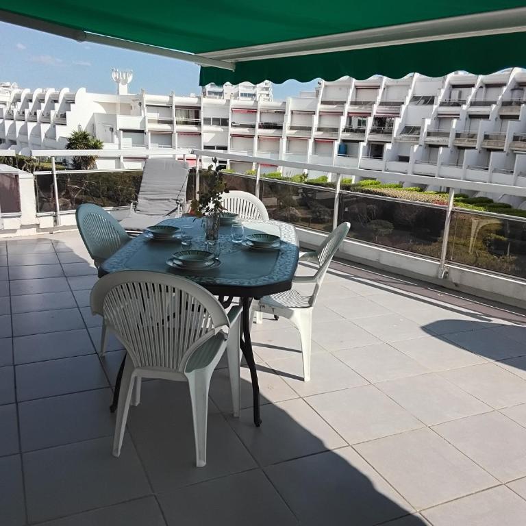 Vittoria Immobilier 10 - REGLEMENT SUR PLACE -chèques vacances acceptés - Apartamento con terraza - 3