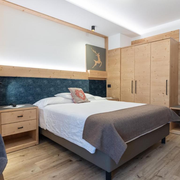 Alexander Hotel Alpine Wellness Dolomites - Doppelzimmer mit Bergblick - 2