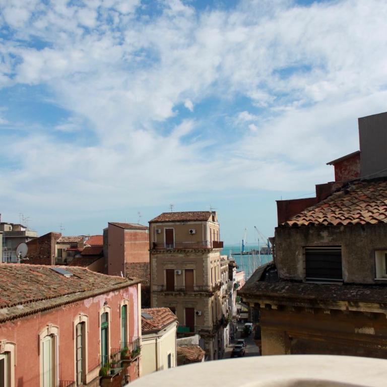 Civita Boutique - Deluxe Double Room with Sea View - 14