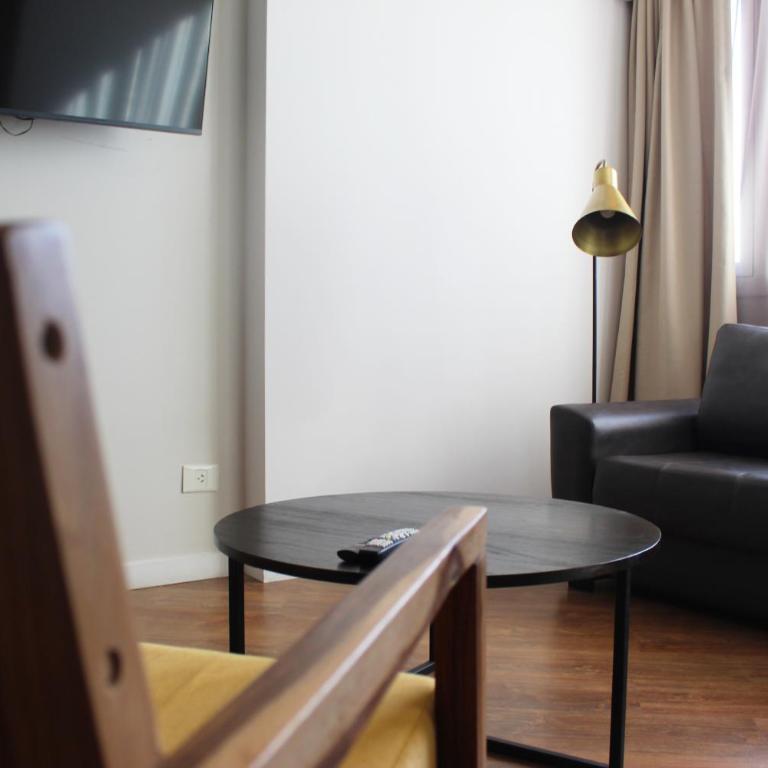 Mercure Rosario - Suite Superior con 1 cama extragrande y sofá - 8