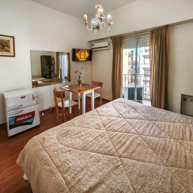 Monoambiente Luminoso en el Corazón de Monserrat - Avenida Belgrano - Apartamento de 1 dormitorio - 8