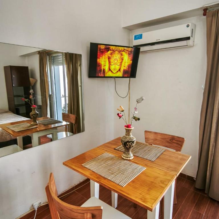Monoambiente Luminoso en el Corazón de Monserrat - Avenida Belgrano - Apartamento de 1 dormitorio - 5