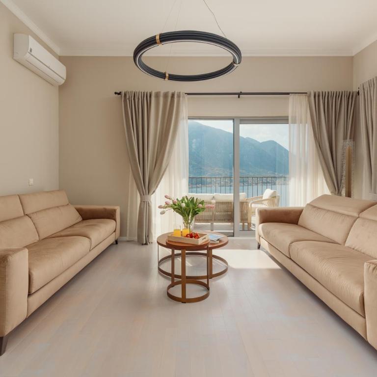 Sky Bay Residence - Three-Bedroom Apartment with Sea View - 15