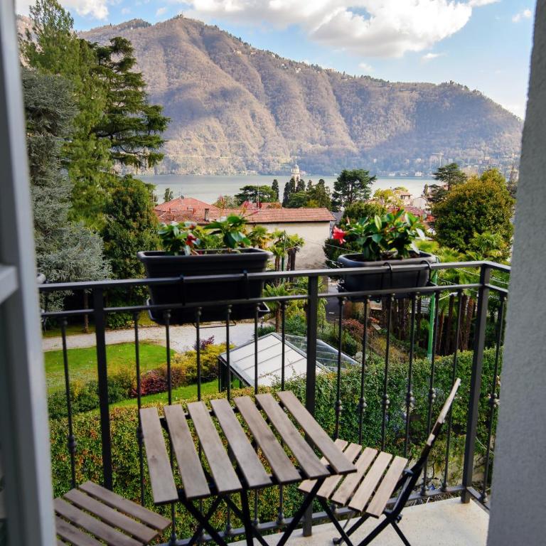Hotel Ristorante La Vignetta Cernobbio - Camera Matrimoniale con Vista Lago - 12