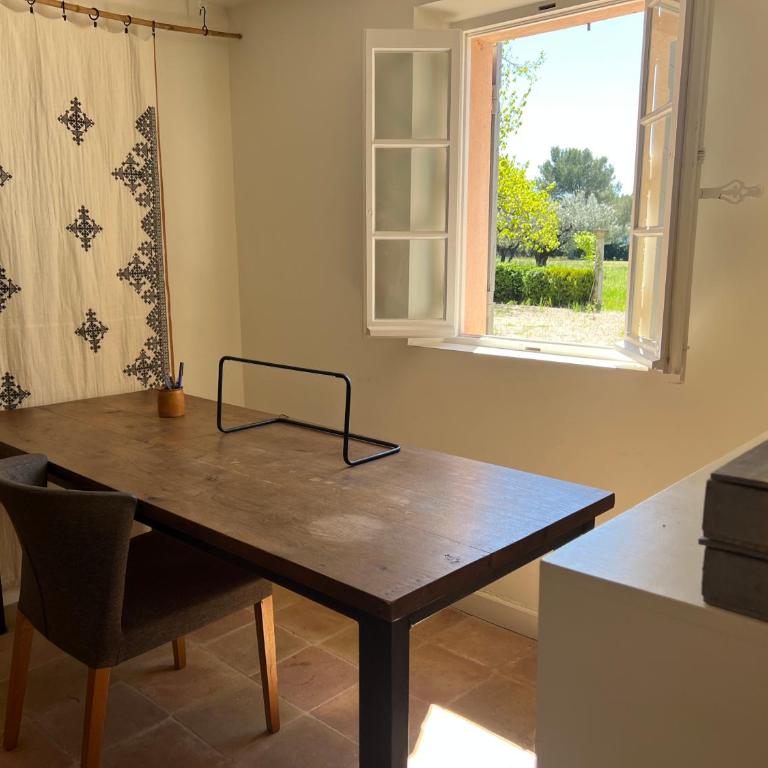 Le mas provençal d'Aurélie - Maison 4 Chambres - 55