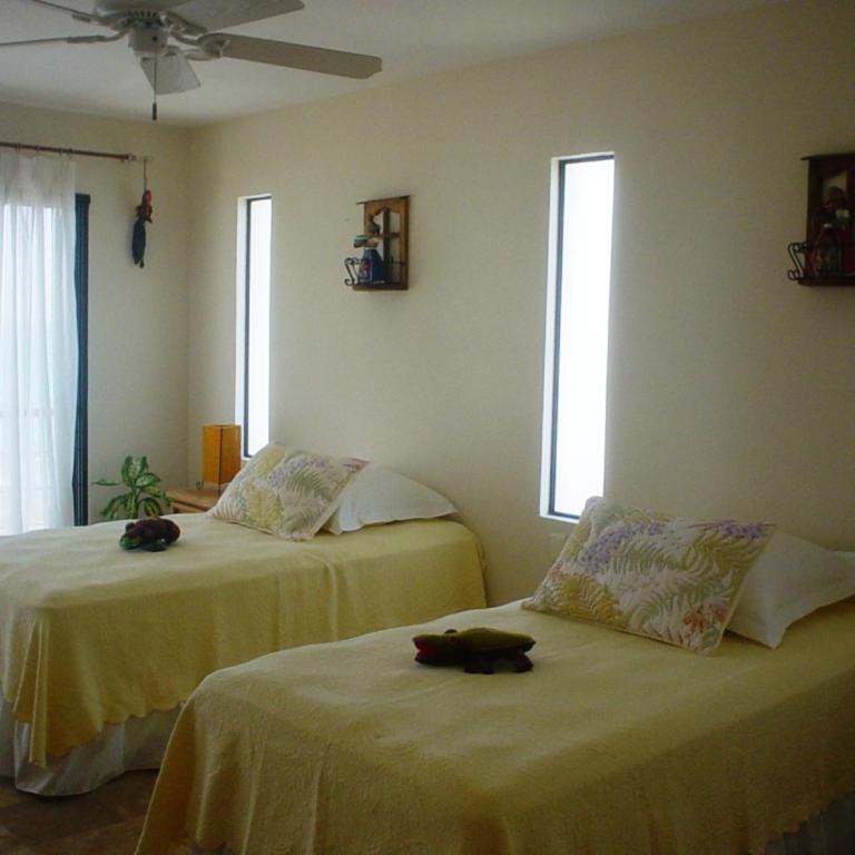 Breathtaking Ocean View Villa - Three-Bedroom House - 22
