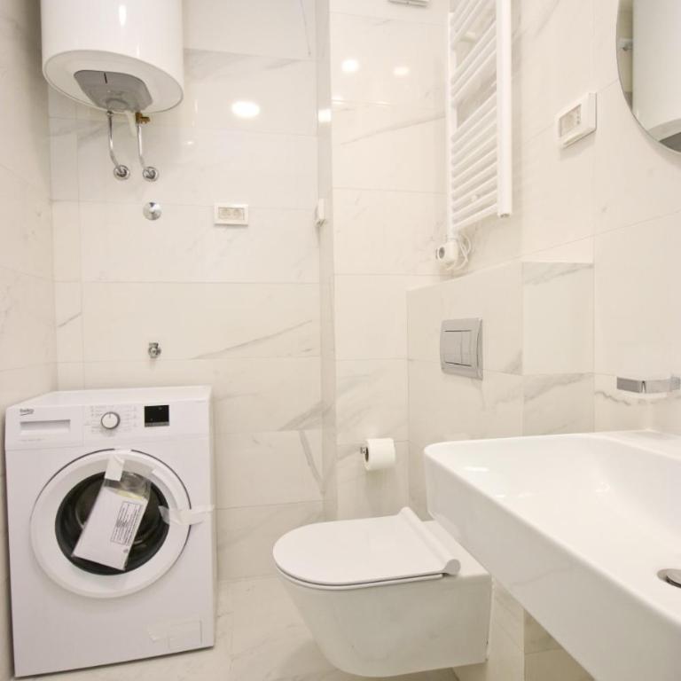 Sara - One-Bedroom Apartment - 21