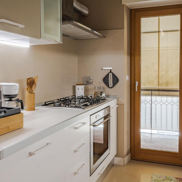 La casa di Tito - Appio Claudio - Roma - Appartamento con 1 Camera da Letto, Balcone e Vista Montagna - 16