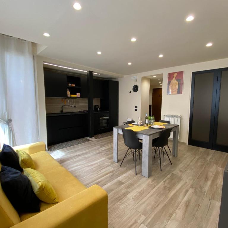 PIRAMIDE Romantic Home - Appartamento con 1 Camera da Letto - 12