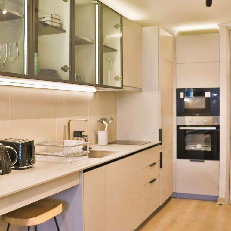 HOM I Hermoso Estudio a Estrenar en las Condes - Apartamento - 30