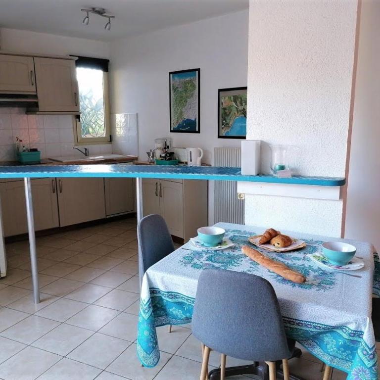 les pieds dans l'eau - Appartement 1 Chambre - Vue sur Mer - 5