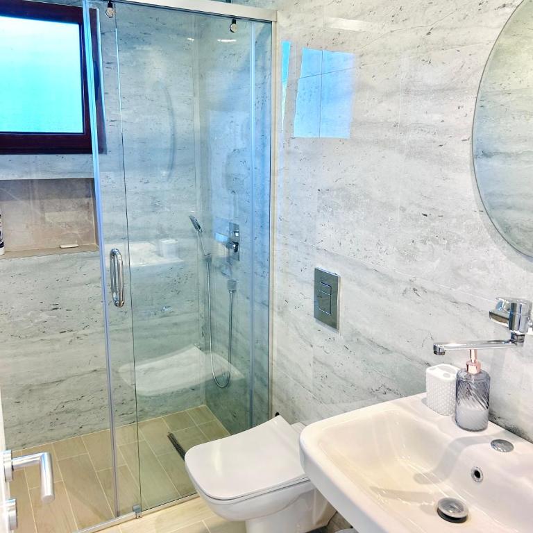 Tiny House with Hot Tub & View - Kuća sa 1 Spavaćom Sobom - 19