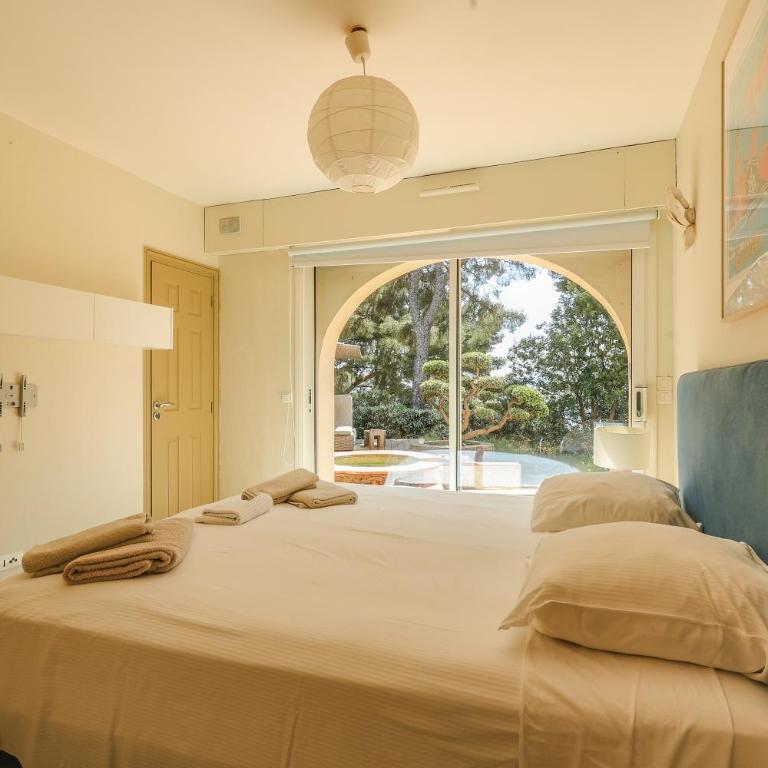 VILLA LES PINS - Villa avec Piscine Privée - 20