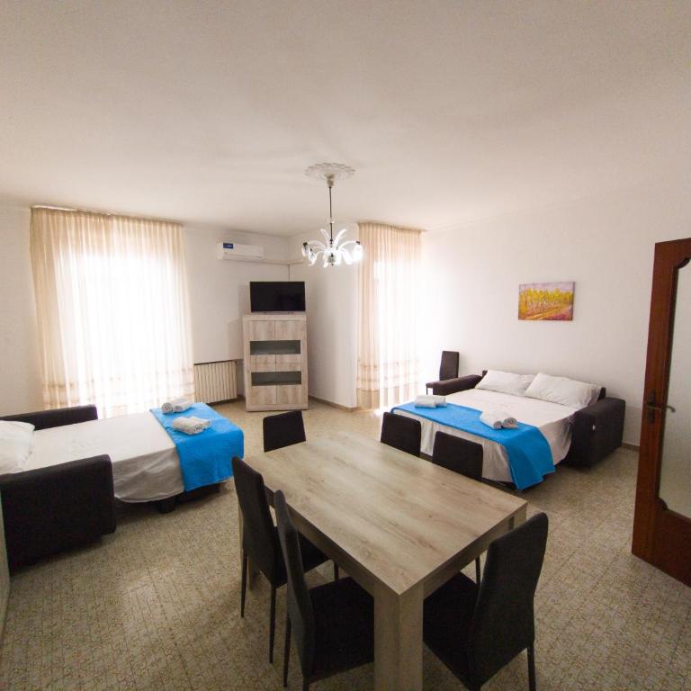 Casa Patrizia - a due passi dal mare - Appartamento con 2 Camere da Letto - 1