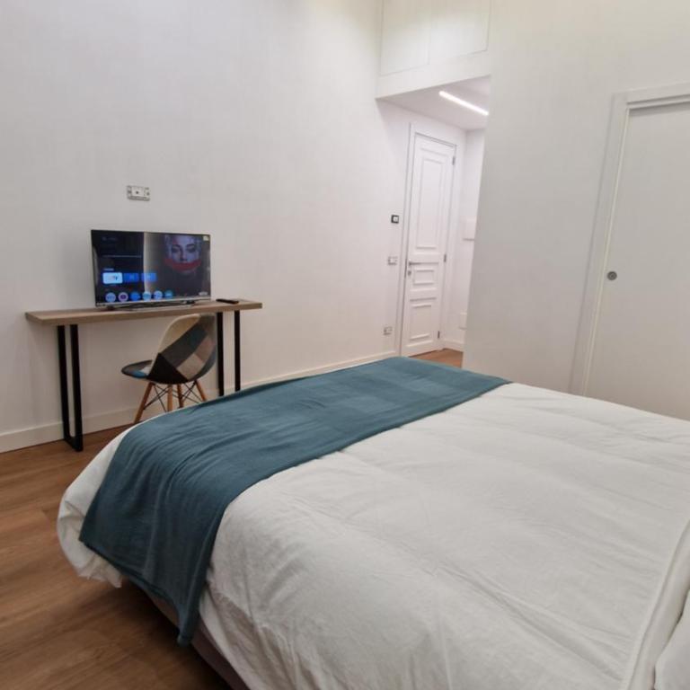 B&B City Center - Superior Double Room - 13