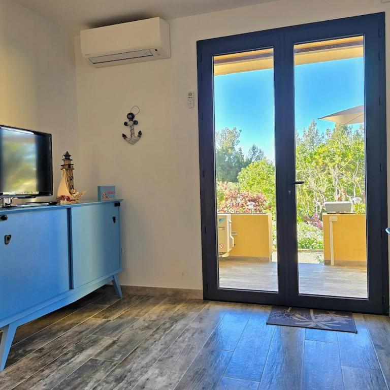 L'echapée Bleue - cosy refait a neuf, avec terrasse et vue jardin, tout se fait à pied - BY AURAconciergerie - Appartement 1 Chambre avec Terrasse - 5