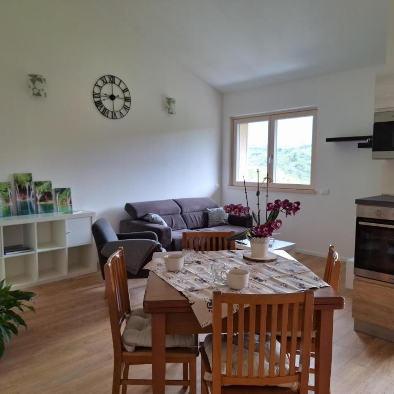 Loft Panoramico Valle dei Laghi - Appartamento con 2 Camere da Letto - 1