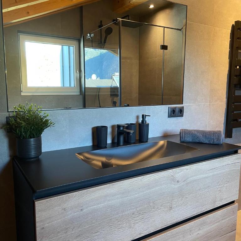 Apart Summit - Apartment mit 3 Schlafzimmern und Bergblick - 9