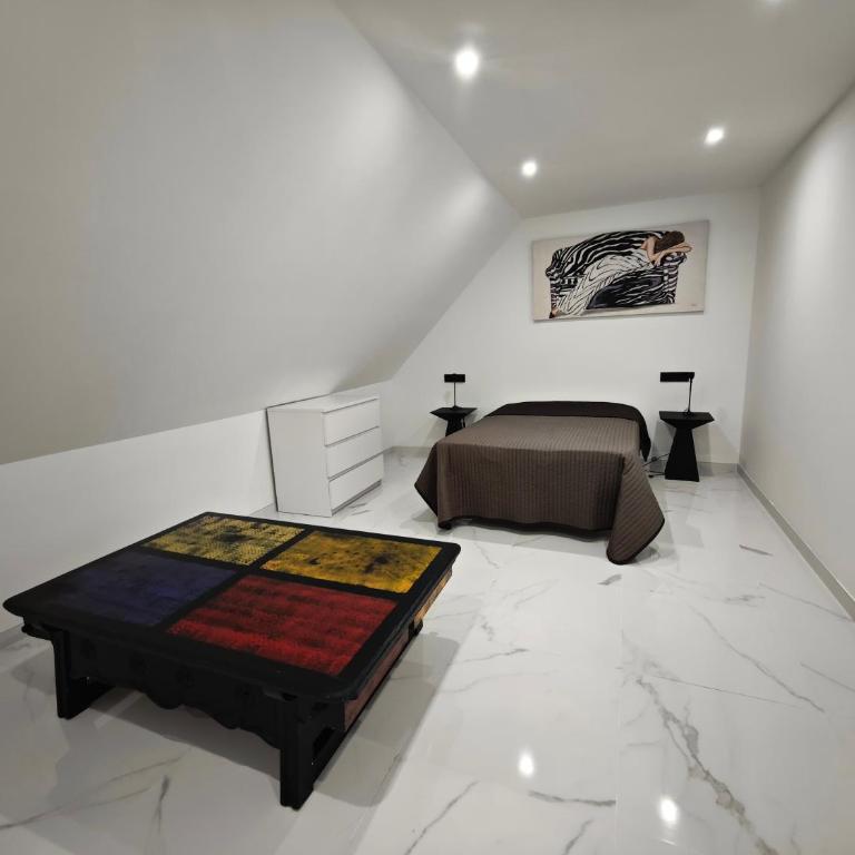 complete luxury house with garden - Four-Bedroom House - 3