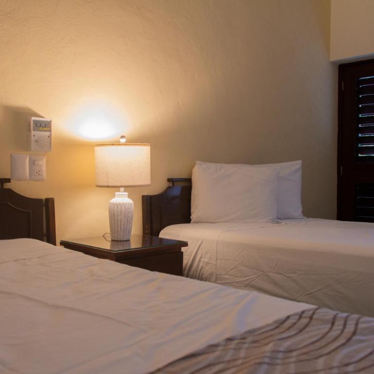 Nuevo Paris Hotel - Twin Room - 7
