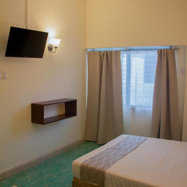 Nuevo Paris Hotel - Twin Room - 2
