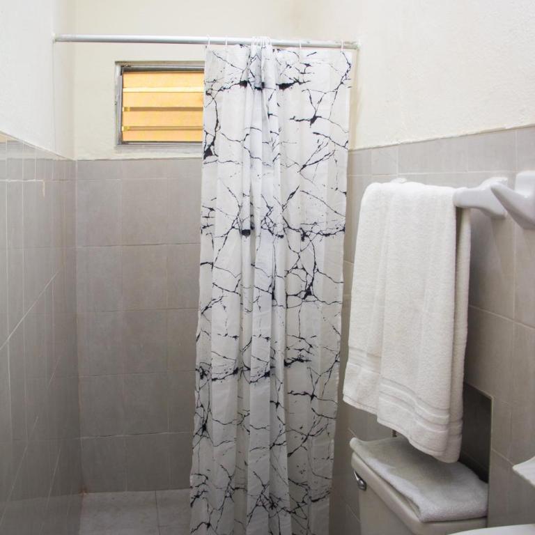Nuevo Paris Hotel - Twin Room - 12