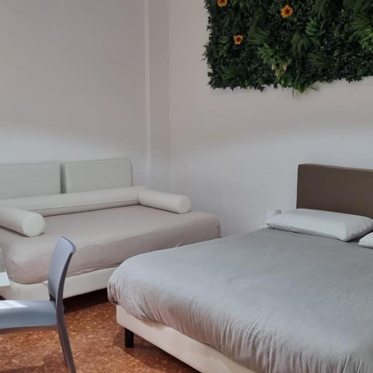 BAM BAM TIBURTINA Guesthouse - Quadruple Room with Bathroom - 11