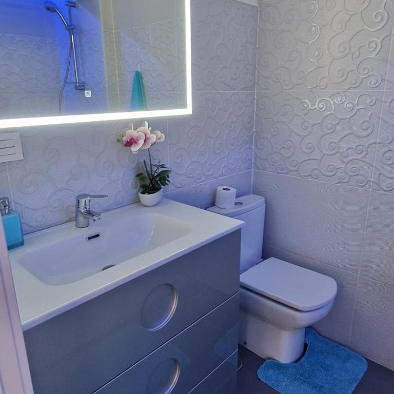 Apartament Paradiso,500m PLAYA LEVANTE BEACH - Three-Bedroom Apartment - 16