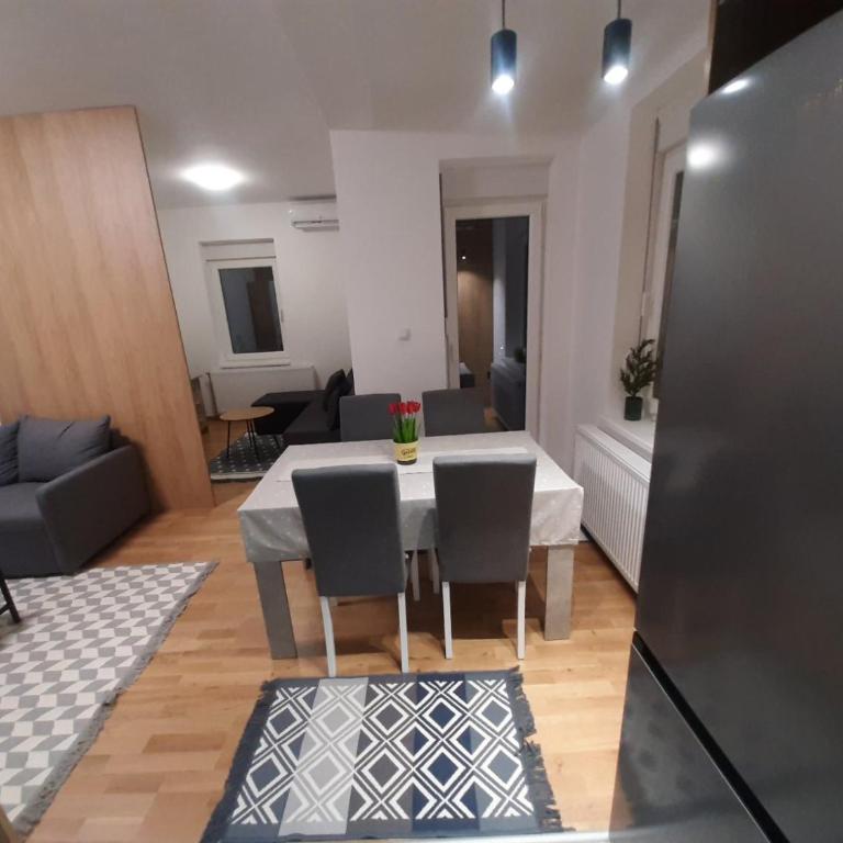 Apartman Beograd Mir i Komfor - Apartman sa 2 Spavaće Sobe - 3