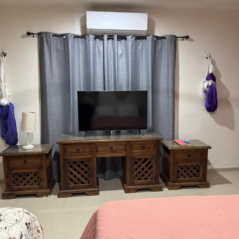 Casa del artista - Three-Bedroom House - 9