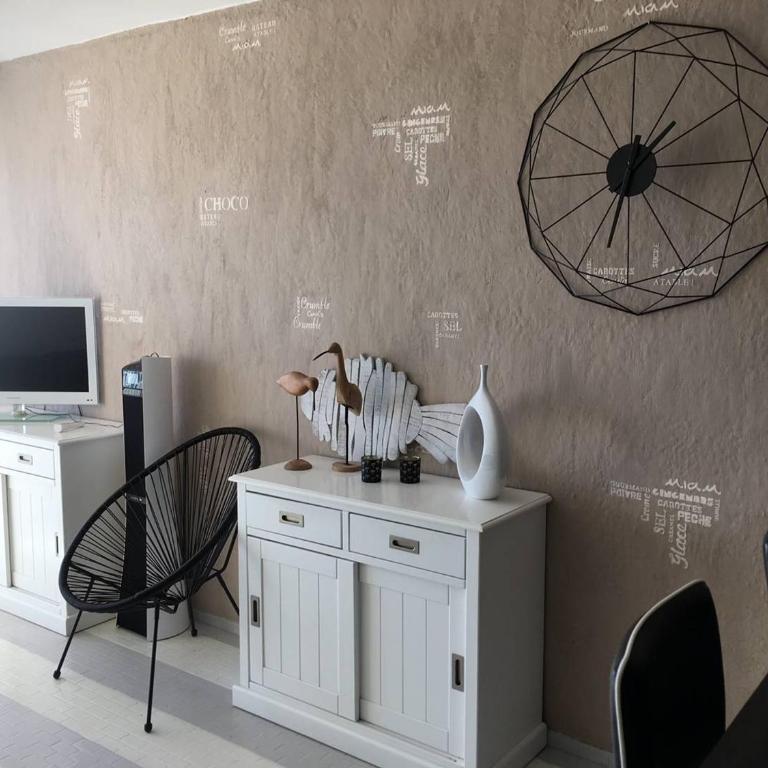 Magnifique T3 Climatisé avec Parking Canet-en-Roussillon - FR-1-833-10 - Appartement - 5