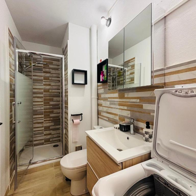 Saint-Cyprien : T2 moderne avec loggia et parking - FR-1-309-506 - Apartment - 2