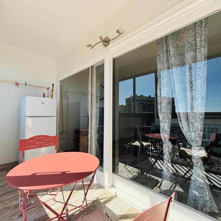 Saint-Cyprien : T2 moderne avec loggia et parking - FR-1-309-506 - Apartment - 5