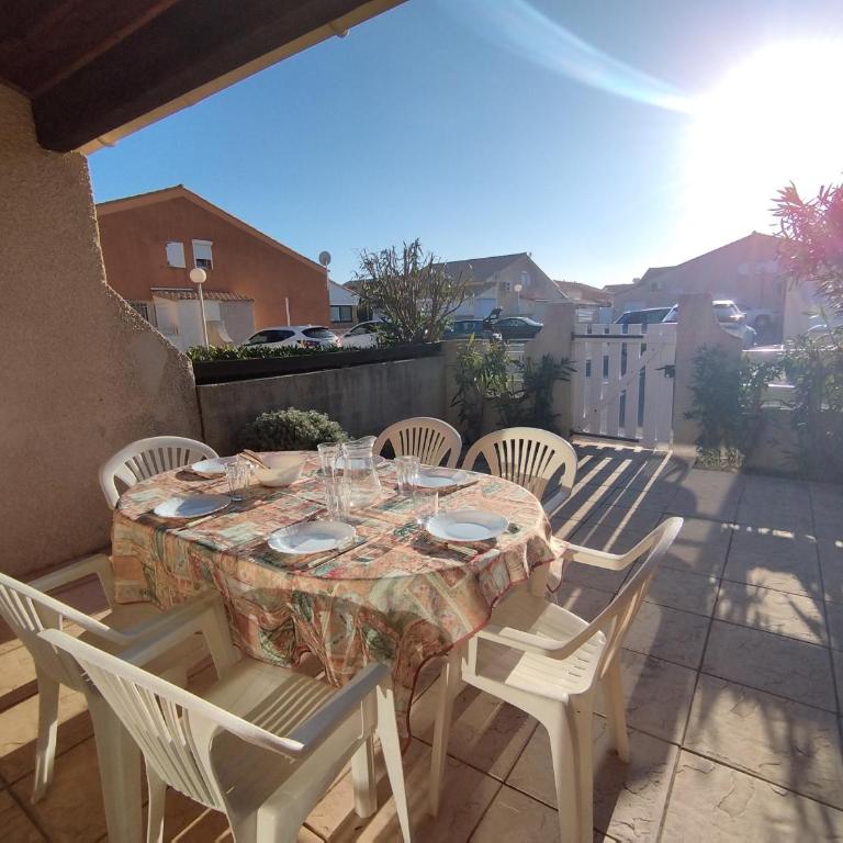 Villa T3 Mezzanine - Parking Privé - À 6 min de la plage - 6 pers. - Narbonne-Plage - FR-1-795-62 - Villa - 7