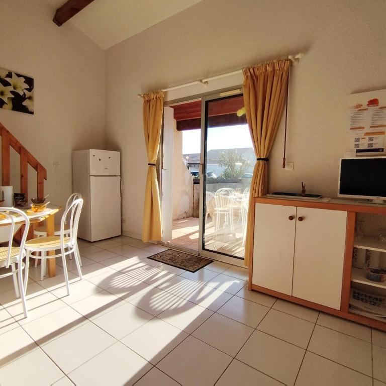 Villa T3 Mezzanine - Parking Privé - À 6 min de la plage - 6 pers. - Narbonne-Plage - FR-1-795-62 - Villa - 11