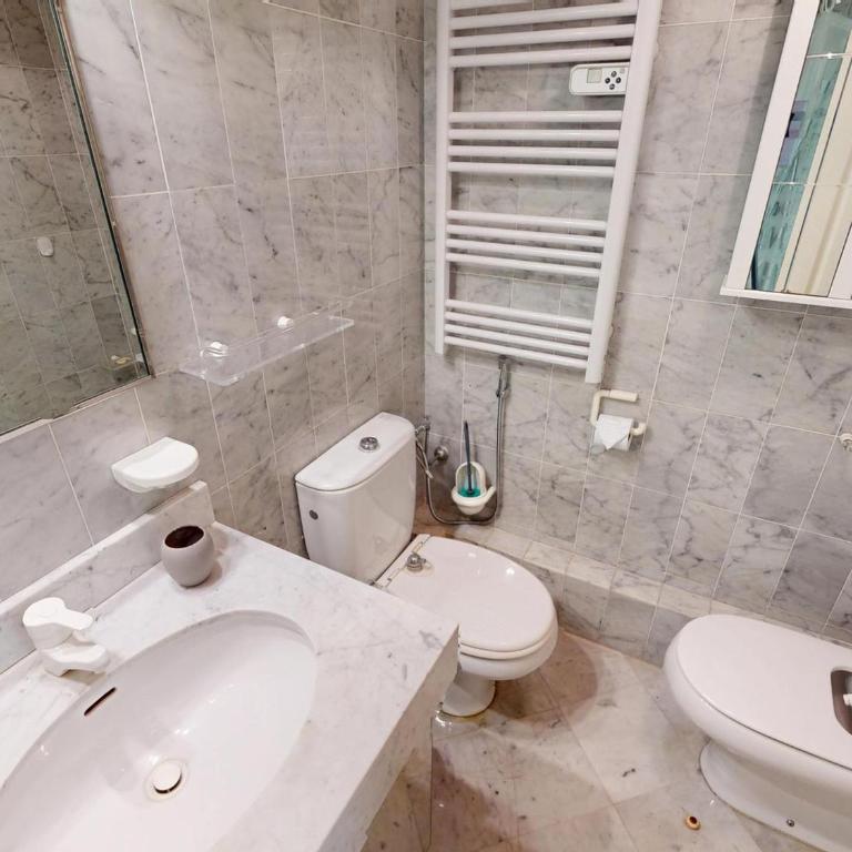 Grand 3P Centre Menton avec Terrasse, Parking et Piscine - FR-1-196-379 - Appartement - 8
