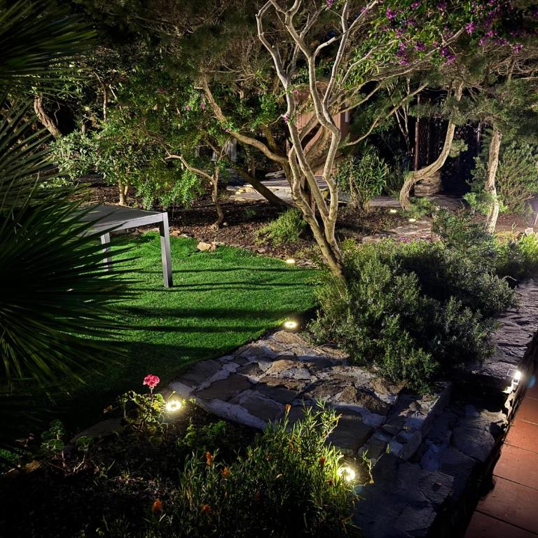 Casa con giardino, Wi-Fi e aria condizionata vicino alla Pelosa - Appartamento con 2 Camere da Letto e Vista Mare - 32