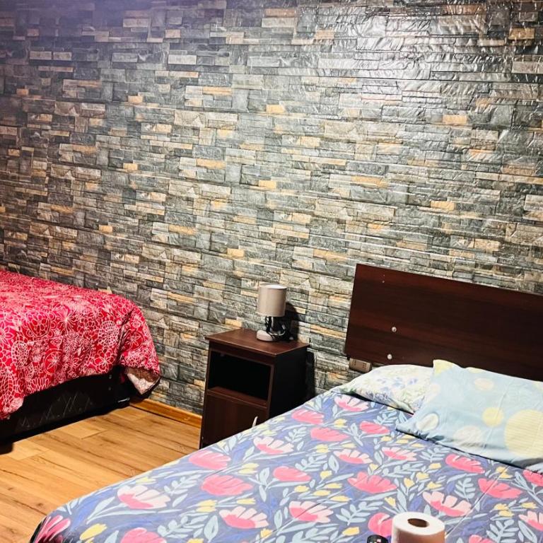 Hostal Santa Fe - Habitación Familiar con baño privado - 3